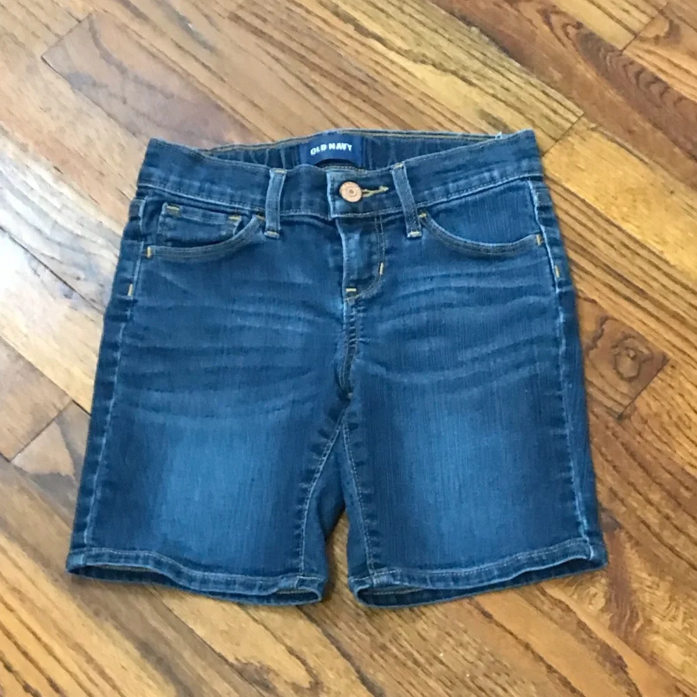 Old Navy Denim Blue Jean Shorts School Uniform Bottoms Size Small 6 / 7 Regular